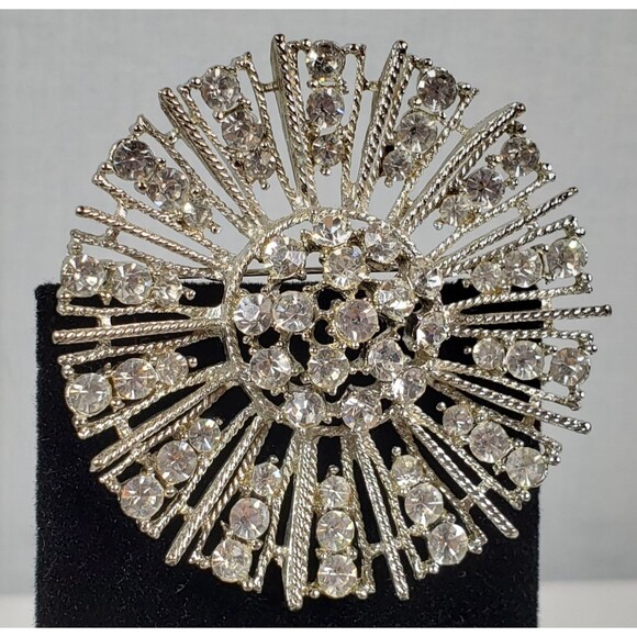 Vintage Large Sunburst Crystal Rhinestone 2.5" Silver Tone Brooch - Picture 4 of 16